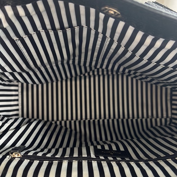 Kate Spade Tote - Picture 3 of 8